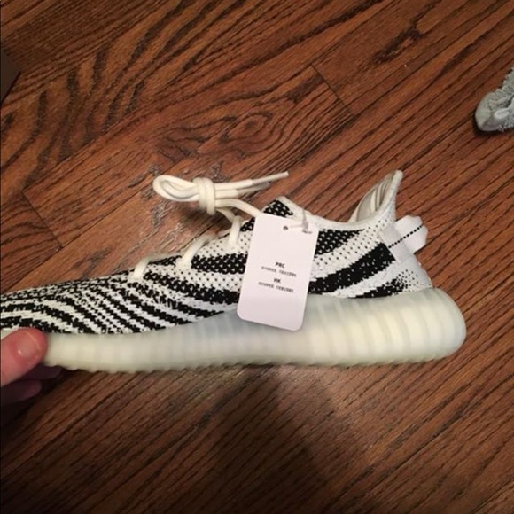 YEEZY BOOST 350 - Picture 4 of 4